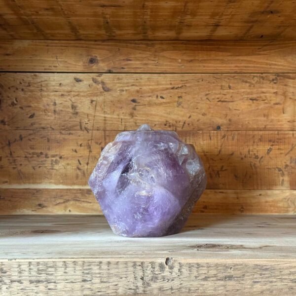 Thesaurus, Thesaurus edelstenen, Heerlijk-eko, Heerlijk Wormerveer, amethist, schedel, skull, spiritueel, spirituele, Amethist schedel, schreeuw, grote schedel, unieke schedel, uniek unieke