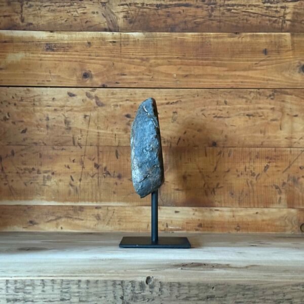 Thesaurus, thesaurusedelstenen, Heerlijk-eko, Wormerveer, agaat, agaat op standaard, gekristalliseerd,