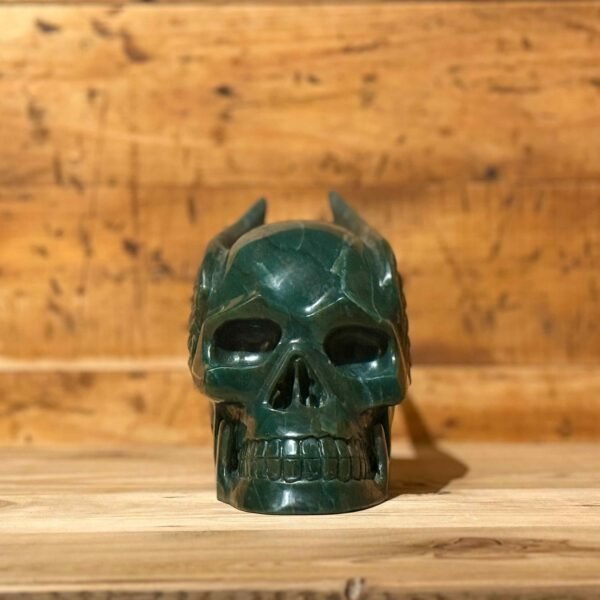 Thesaurus, Thesaurus edelstenen, Heerlijk-eko, Heerlijk Wormerveer, skull, schedel, jade, vleugels, schedel met vleugels, groene jade