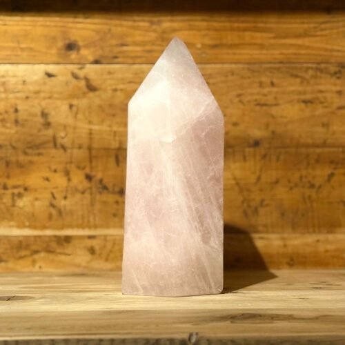 Thesaurus, Thesaurus edelstenen, Heerlijk-eko, Heerlijk Wormerveer, rozenkwart, kwarts, obelisk, rozenkwarts punt,