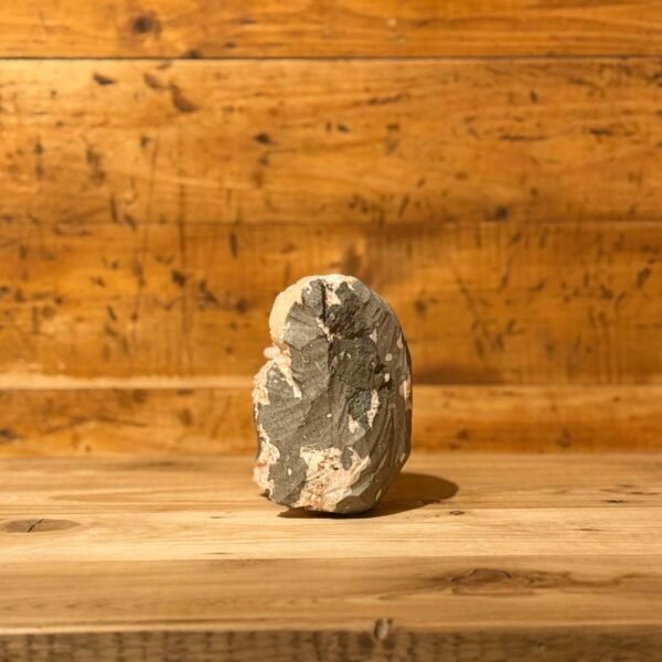 Thesaurus, Thesaurus edelstenen, Heerlijk-eko, Heerlijk Wormerveer, stilbiet, ruwe edelsteen, ruwe edelstenen, roze steen, roze edelsteen