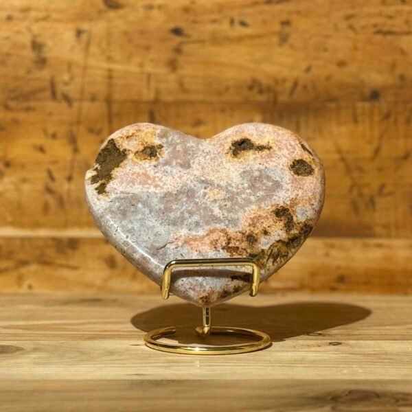 Thesaurus, Thesaurus edelstenen, Heerlijk-eko, Heerlijk Wormerveer, amethist, hart, edelsteen, edelstenen, amethist hart, uniek, roze amethist, roze, prachtig, luxe, exclusief