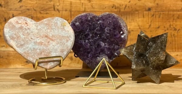 Thesaurus, Thesaurus edelstenen, Heerlijk-eko, Heerlijk Wormerveer, amethist, hart, edelsteen, edelstenen, amethist hart, uniek, roze amethist, roze, prachtig, luxe, exclusief