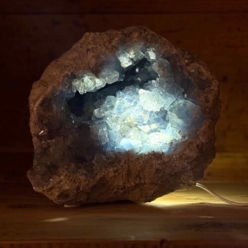 Thesaurus, Thesaurus edelstenen, Heerlijk-eko, Heerlijk Wormerveer, celestien, ruw, robuust, lamp, XXL, excusief, unieke lamp,