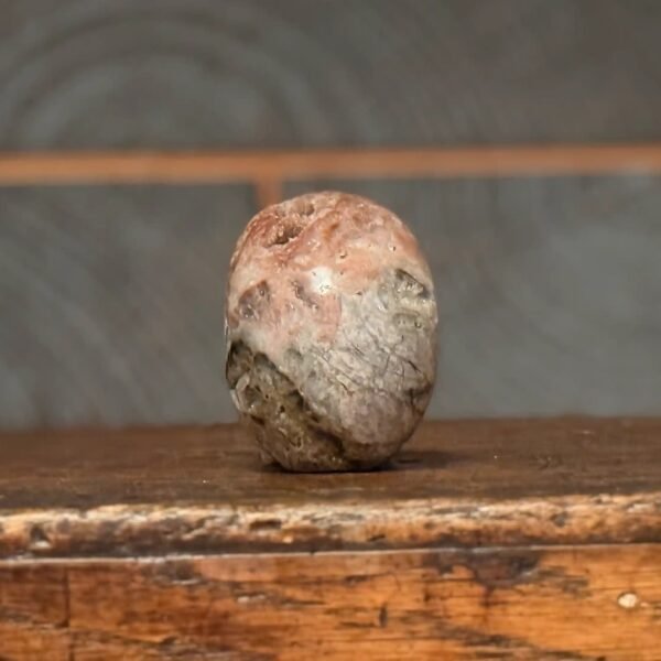 Thesaurus, Thesaurus edelstenen, Heerlijk-eko, Heerlijk Wormerveer, agaat, kristallen, kristal vorming, uitgekristalliseerd, skull, schedel, agaat schedel, uniek, unieke, exclusieve schedel, exclusieve, exclusief,