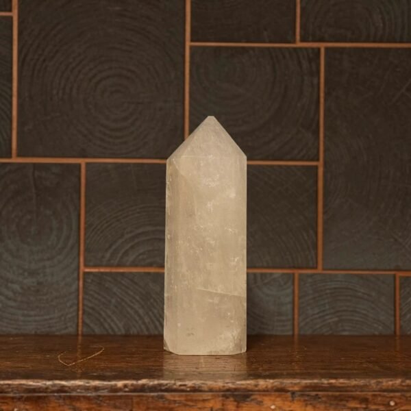 thesaurus, edelstenen, wormerveer, exclusief, unieke stukken, bergkristal, bergkristal punt, gepolijst,