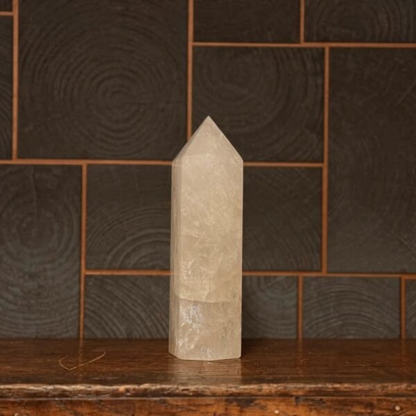 thesaurus, edelstenen, wormerveer, exclusief, unieke stukken, bergkristal, bergkristal punt, gepolijst,