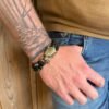 71e012ae-5285-45e9-9f58-ff5d9702fa66-2 Thesaurus, Thesaurus edelstenen, edelstenen, Heerlijk Wormerveer, , armband, mannen armband, stoere armband, paracord, robuust, robuuste armband, persoonlijk, uniek, gepersonaliseerd, gepersonaliseerde armband, duurzaam, stevige armband, zwarte agaat, agaat, mosagaat, tijgeroog