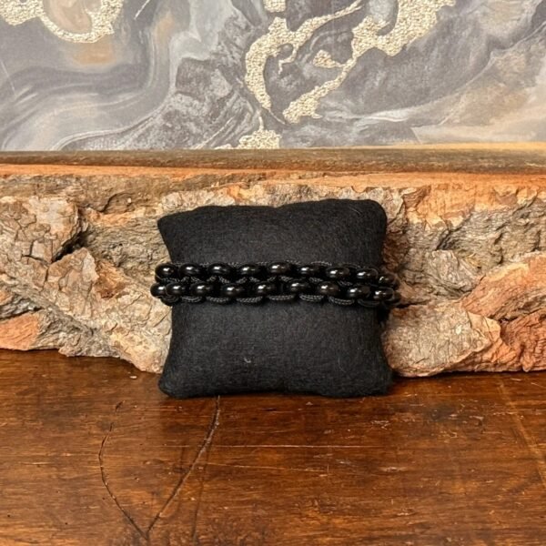 Thesaurus, Thesaurus edelstenen, edelstenen, Heerlijk Wormerveer, , armband, mannen armband, stoere armband, paracord, robuust, robuuste armband, persoonlijk, uniek, gepersonaliseerd, gepersonaliseerde armband, duurzaam, stevige armband, zwarte agaat, agaat, mat zwart, harpsluiting