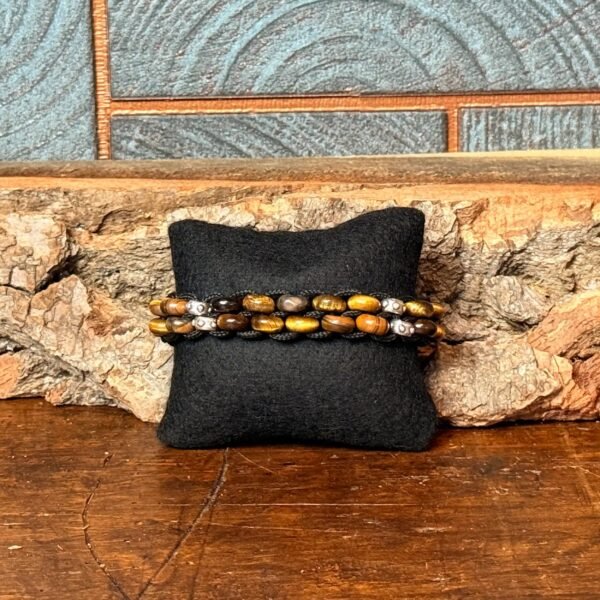 Thesaurus, Thesaurus edelstenen, edelstenen, Heerlijk Wormerveer, armband, mannen armband, stoere armband, paracord, robuust, robuuste armband, uniek, gepersonaliseerd, gepersonaliseerde armband, stevige armband, harpsluiting, RVS sluiting, tijgeroog,