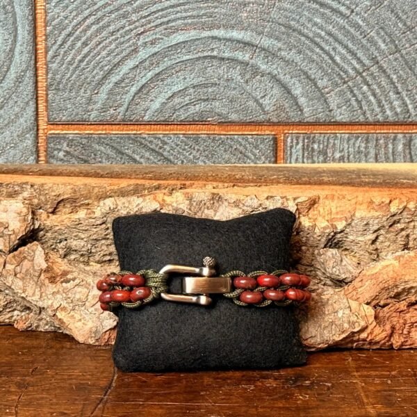 Thesaurus, Thesaurus edelstenen, edelstenen, Heerlijk Wormerveer, mannen armband, stoere mannen, paracord, robuust, robuuste armband, uniek, gepersonaliseerd, gepersonaliseerde armband, stevige armband, harpsluiting, RVS sluiting, RVS harpsluiting, jaspis, rode jaspis